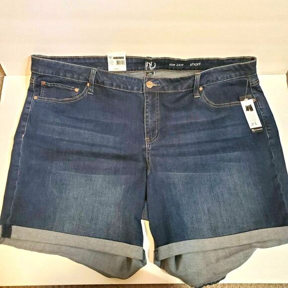 ND New Directions Denim Shorts Plus Size 24W Cuffed High Rise NEW Dark Blue - Picture 1 of 9